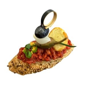 kanapka s hovězím tatarákem - catering pro firmy i na soukromé oslavy