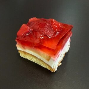 jahodový mini dezert - catering pro firmy i na soukromé oslavy